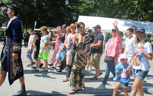 Cleveland Uzbek community in Parade of Flags at One World Day